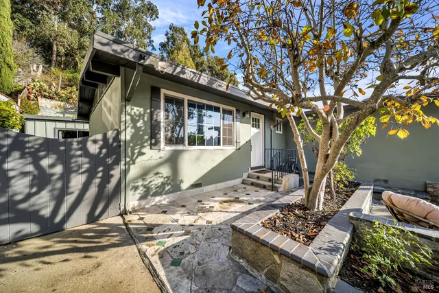 $949,000 | 7810 Sanford Street, Oakland, CA 94605