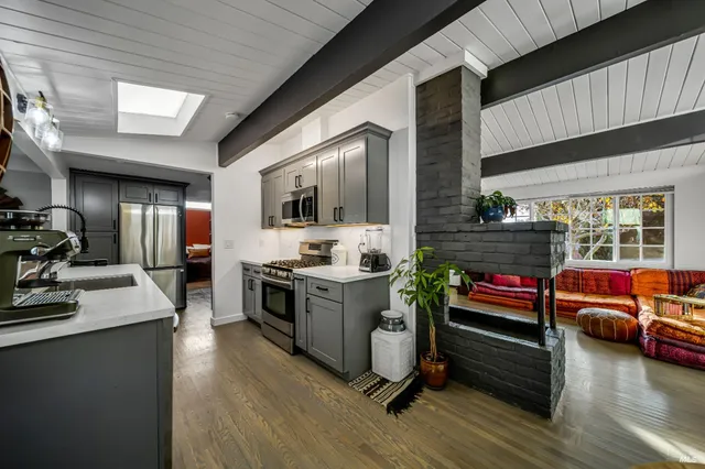 $949,000 | 7810 Sanford Street, Oakland, CA 94605