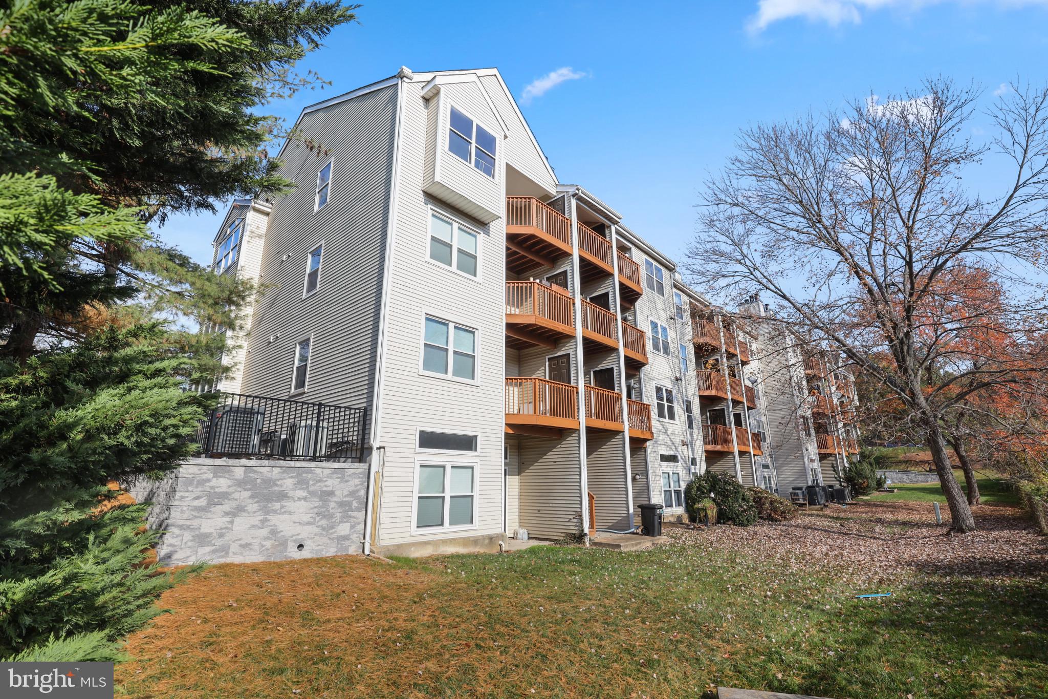 8 Fallen Tree Court, Unit 8B Baltimore, MD 21227 - Photo 23 of 25