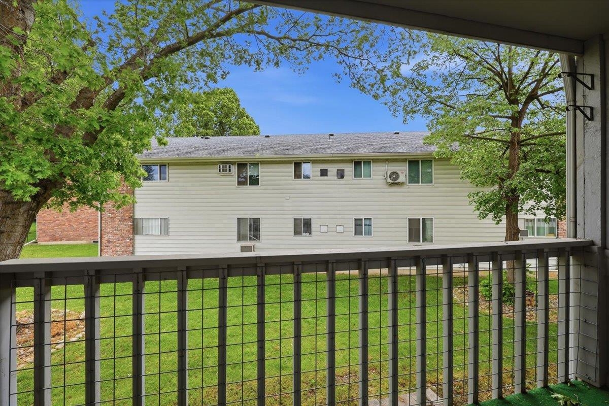 310 North Raymond Road, Unit D23 Spokane Valley, WA 99206 - Photo 16 of 20