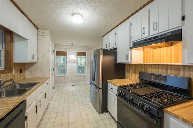 $2,350 | 3086 Cynthia Court, Marietta, GA 30062