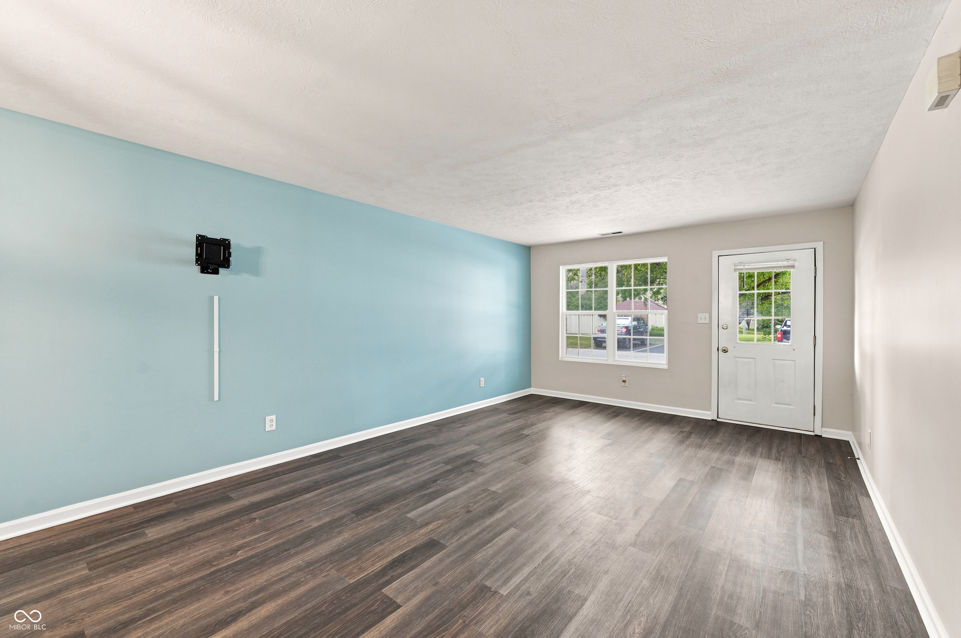 12673 Ladson Street Fishers, IN 46038 - Photo 3 of 43