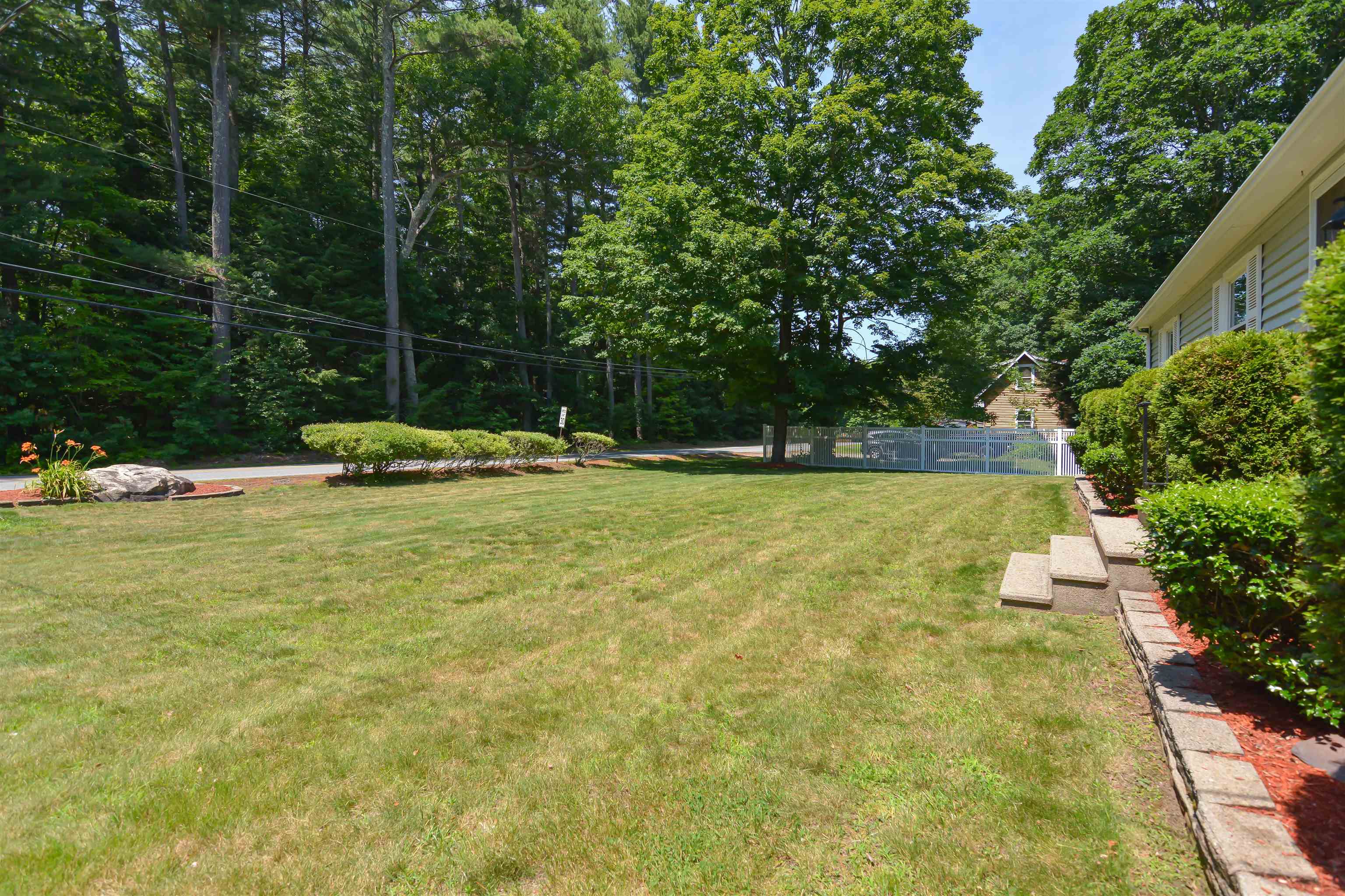 73 Brown Hill Road Hampstead, NH 03826 - Photo 32 of 41