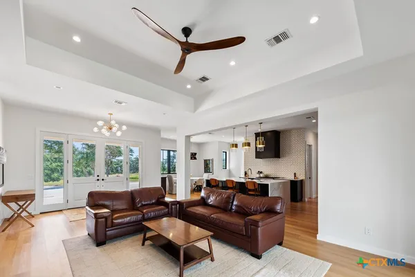 $1,395,000 | 813 Verde Vista Drive, Wimberley, TX 78676