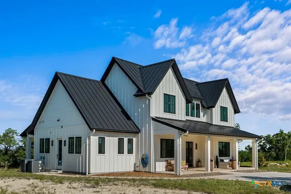 $1,395,000 | 813 Verde Vista Drive, Wimberley, TX 78676