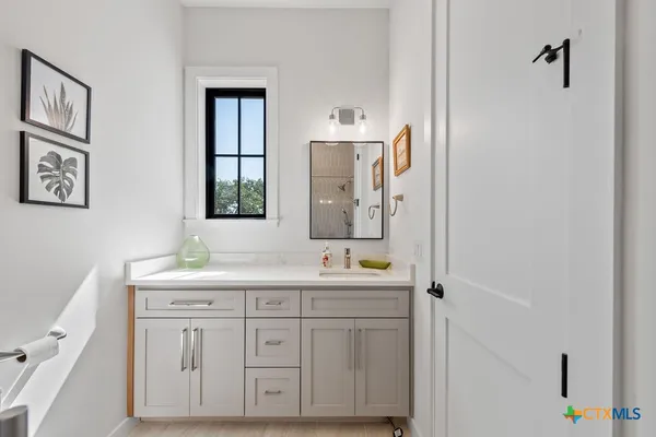 $1,395,000 | 813 Verde Vista Drive, Wimberley, TX 78676