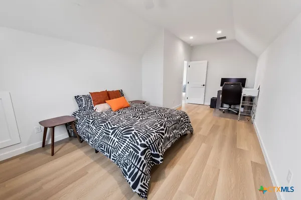 $1,395,000 | 813 Verde Vista Drive, Wimberley, TX 78676