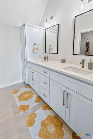 $1,395,000 | 813 Verde Vista Drive, Wimberley, TX 78676