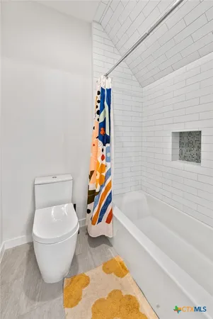 $1,395,000 | 813 Verde Vista Drive, Wimberley, TX 78676