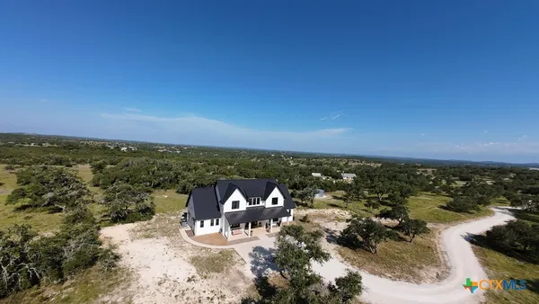 $1,395,000 | 813 Verde Vista Drive, Wimberley, TX 78676