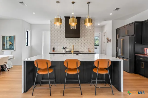 $1,395,000 | 813 Verde Vista Drive, Wimberley, TX 78676