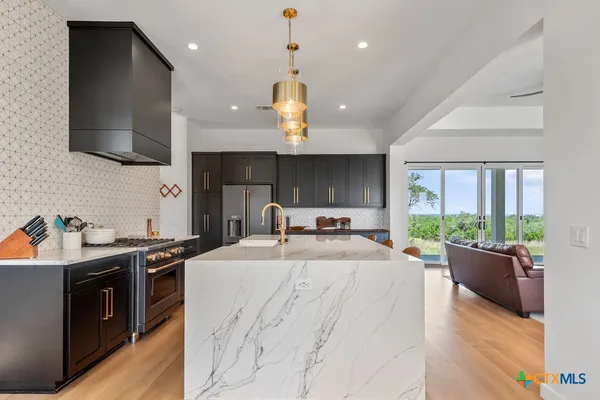 $1,395,000 | 813 Verde Vista Drive, Wimberley, TX 78676