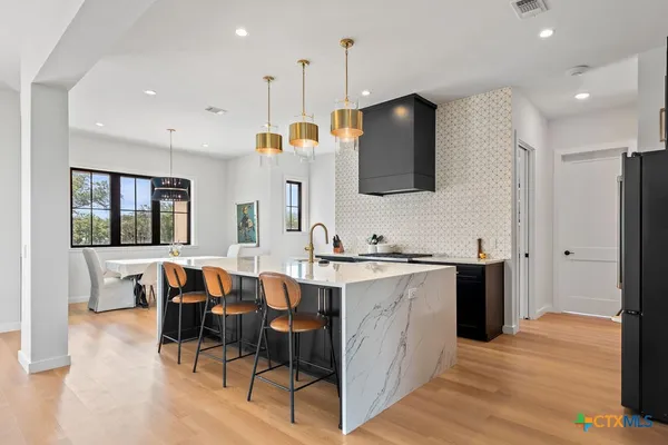 $1,395,000 | 813 Verde Vista Drive, Wimberley, TX 78676