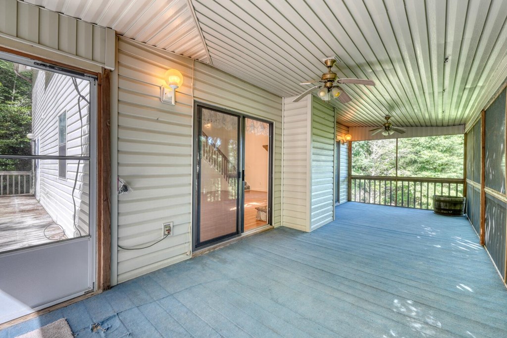 386 Floyd Stalcup Road Murphy, NC 28906 - Photo 10 of 45 Gallery Image 10