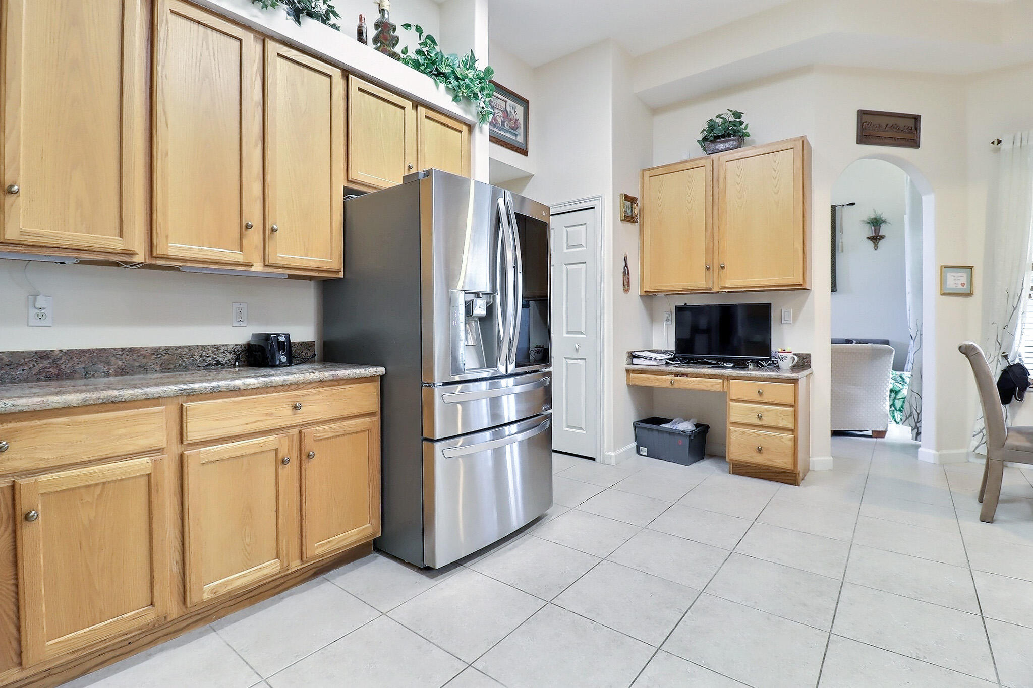 3753 Victoria Road West Palm Beach, FL 33411 - Photo 13 of 37 Kitchen