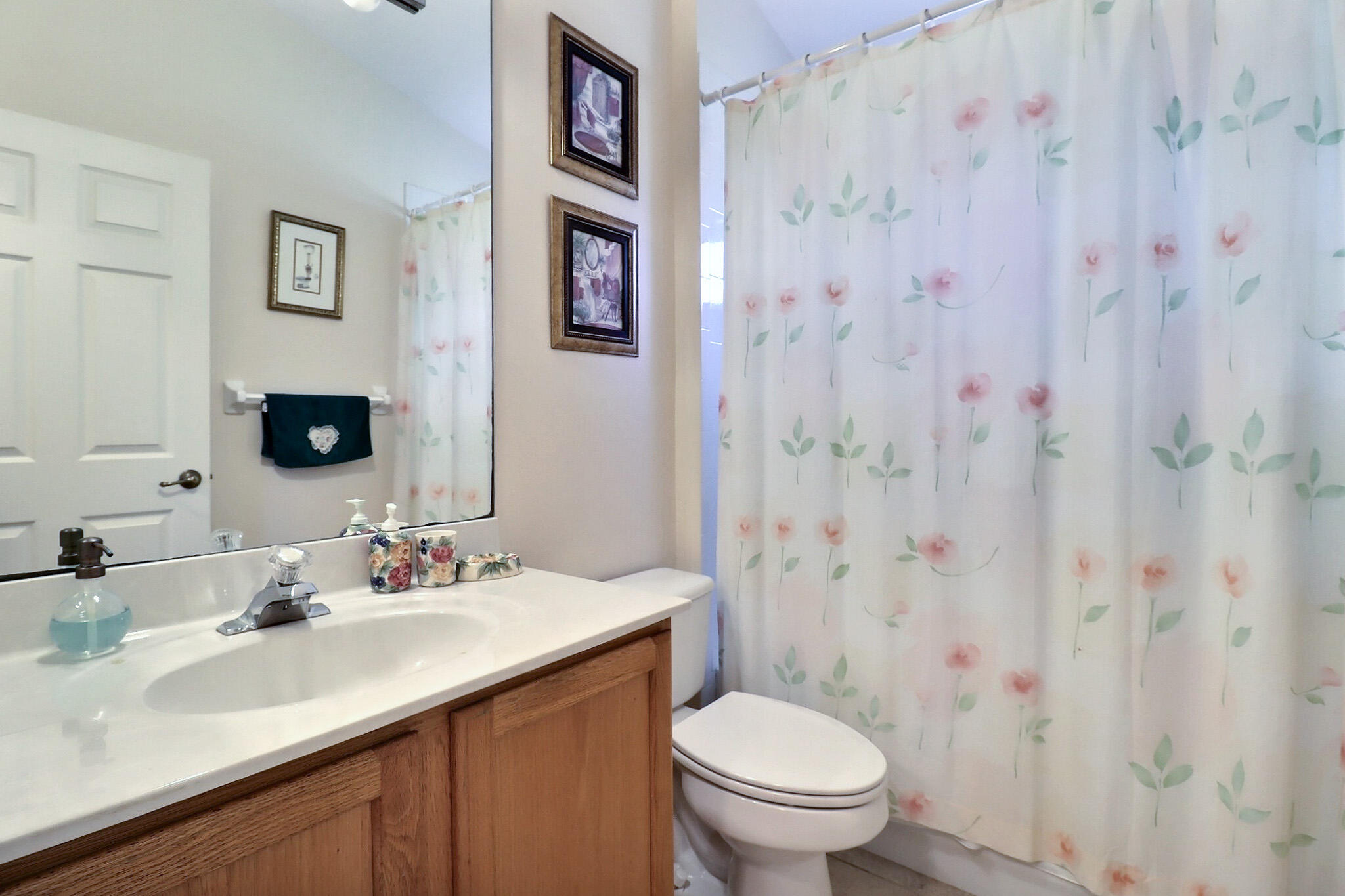 3753 Victoria Road West Palm Beach, FL 33411 - Photo 27 of 37 3rd bath