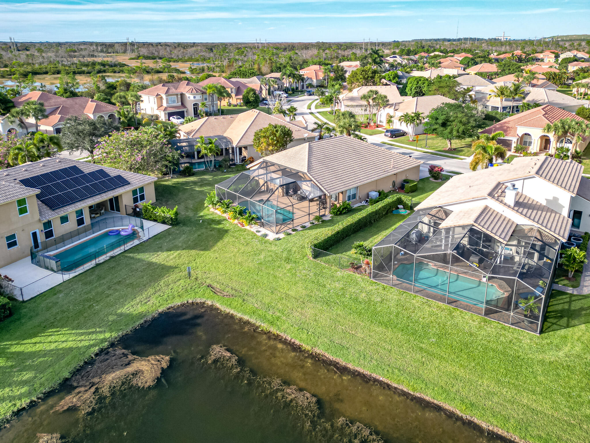 3753 Victoria Road West Palm Beach, FL 33411 - Photo 4 of 37 Yard