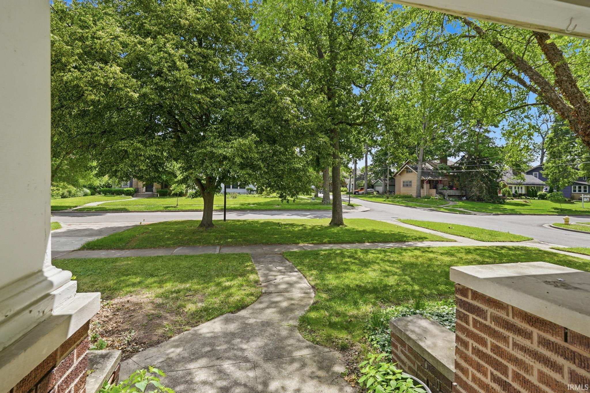 4140 Indiana Avenue Fort Wayne, IN 46807 - Photo 3 of 32
