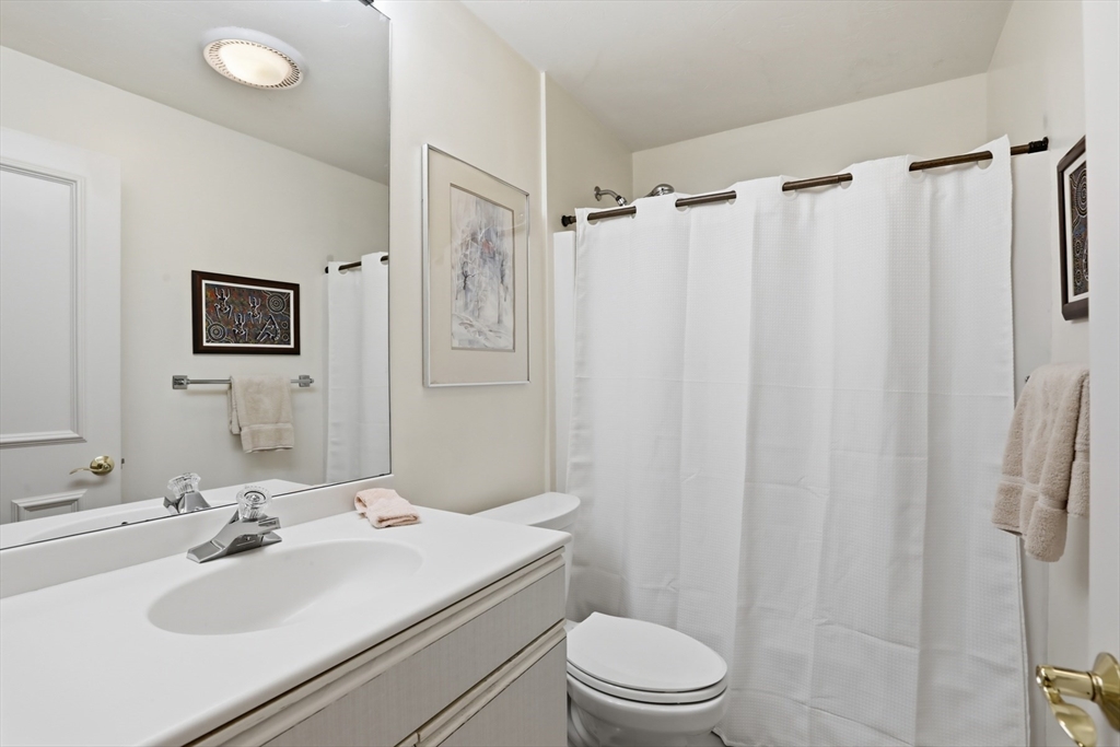 7 Wainwright Road, Unit 47 Winchester, MA 01890 - Photo 18 of 32