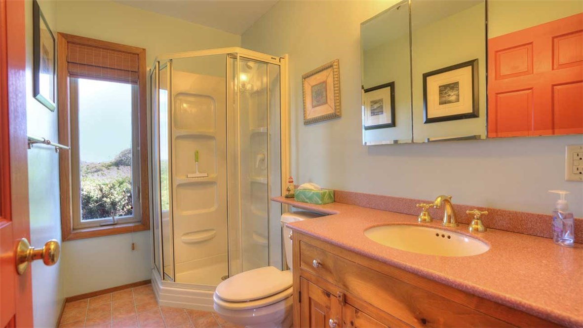 1663 Mohegan Trail Block Island, RI 02807 - Photo 15 of 19