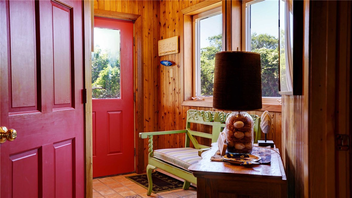 1663 Mohegan Trail Block Island, RI 02807 - Photo 8 of 19