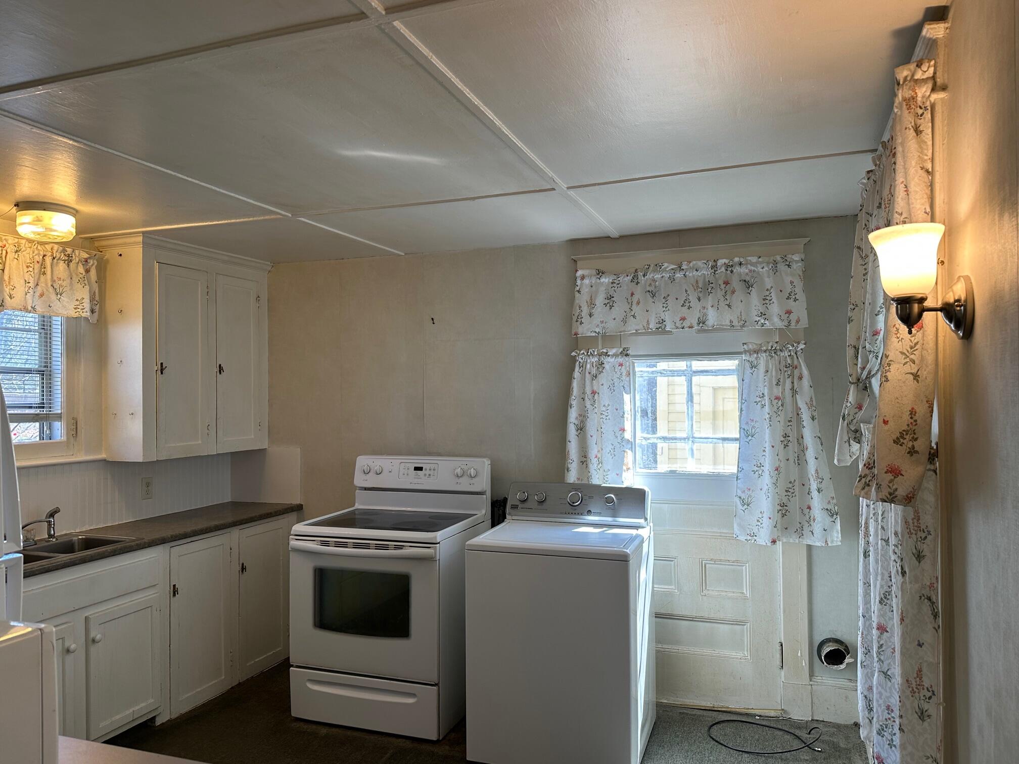 106 Thomas Hill Road Bangor, ME 04401 - Photo 20 of 68 IMG_9196