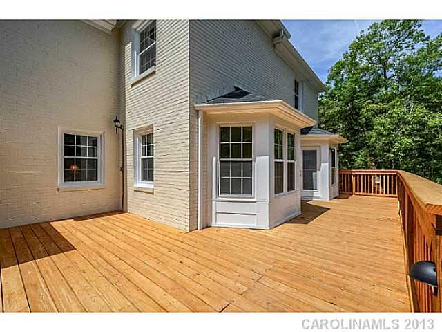 2111 South Wendover Road Charlotte, NC 28211 - Photo 14 of 16