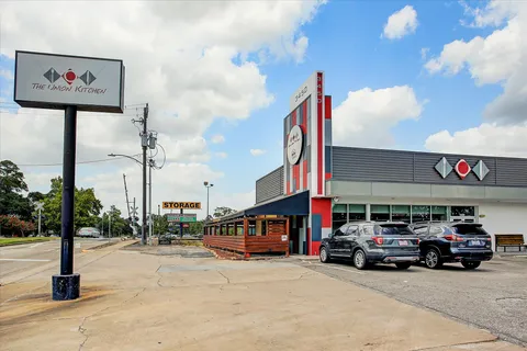 a car parked in front of a building