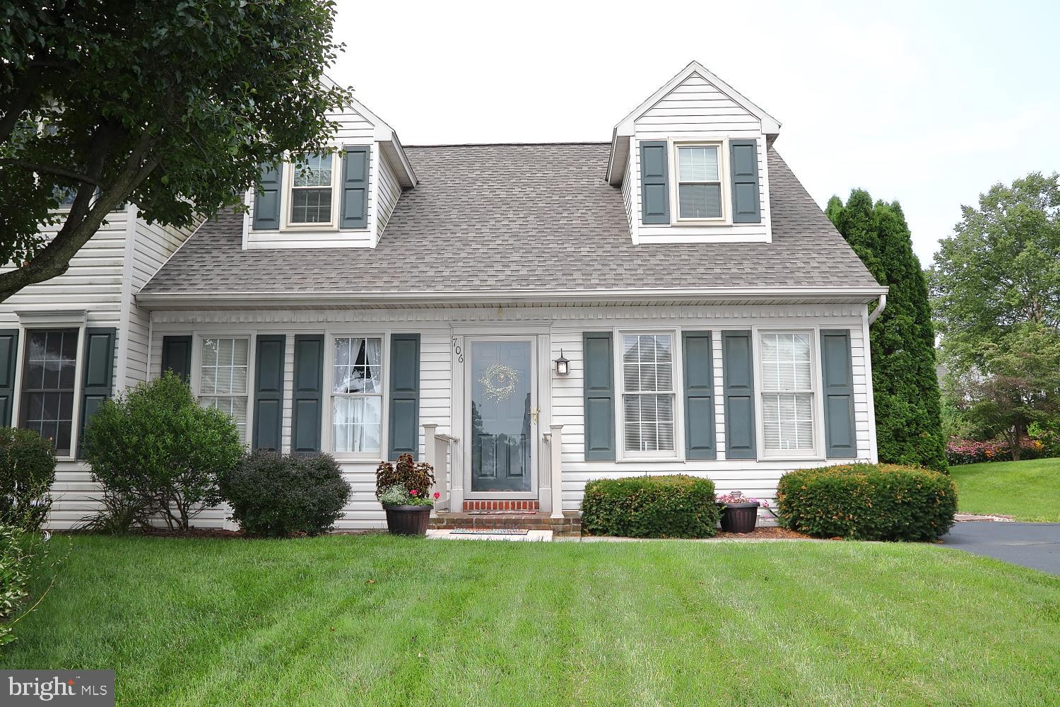 706 Radio Road Elizabethtown, PA 17022 - Photo 1 of 27 Front