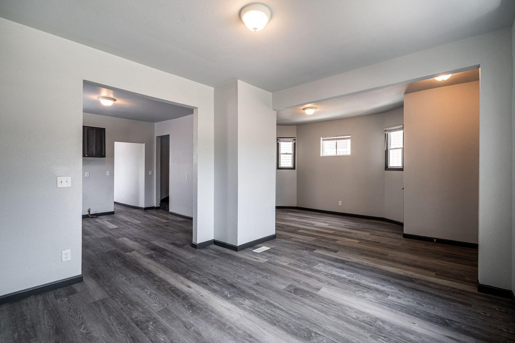 547 North 25th Street Milwaukee, WI 53233 - Photo 10 of 27 Great Layout