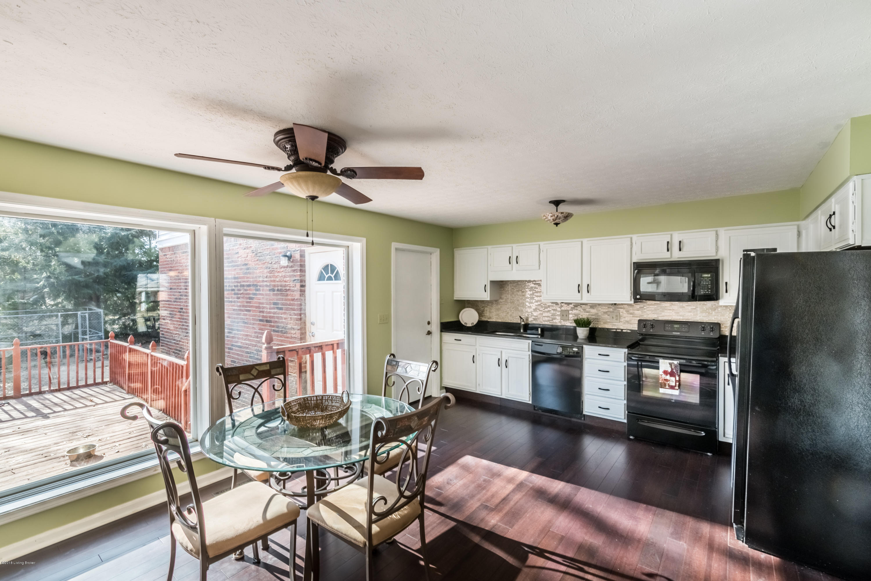 8810 Charing Cross Road Louisville, KY 40222 - Photo 7 of 47 8810 Charing Cross Rd Lville-19