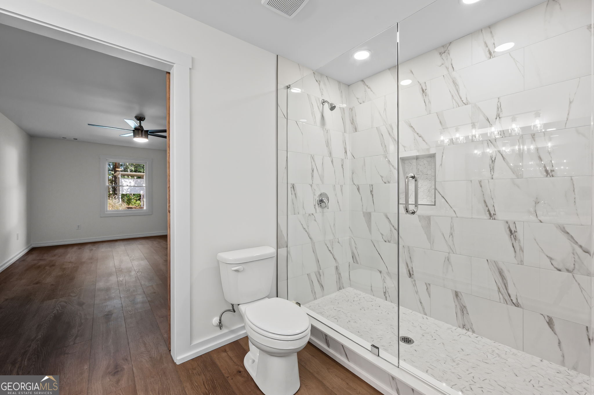 85 Franklin Road Newnan, GA 30263 - Photo 25 of 37 a bathroom with a shower a toilet and a shower