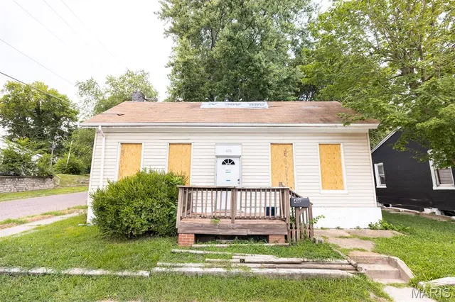 $69,000 | 400 South Church Street, Belleville, IL 62220
