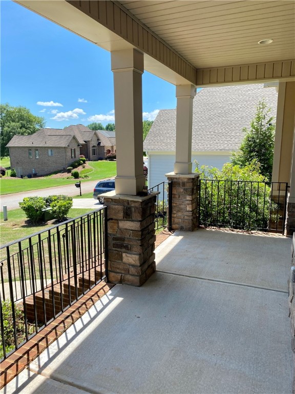 701 Bogey Boulevard Seneca, SC 29678 - Photo 5 of 33 Front Porch
