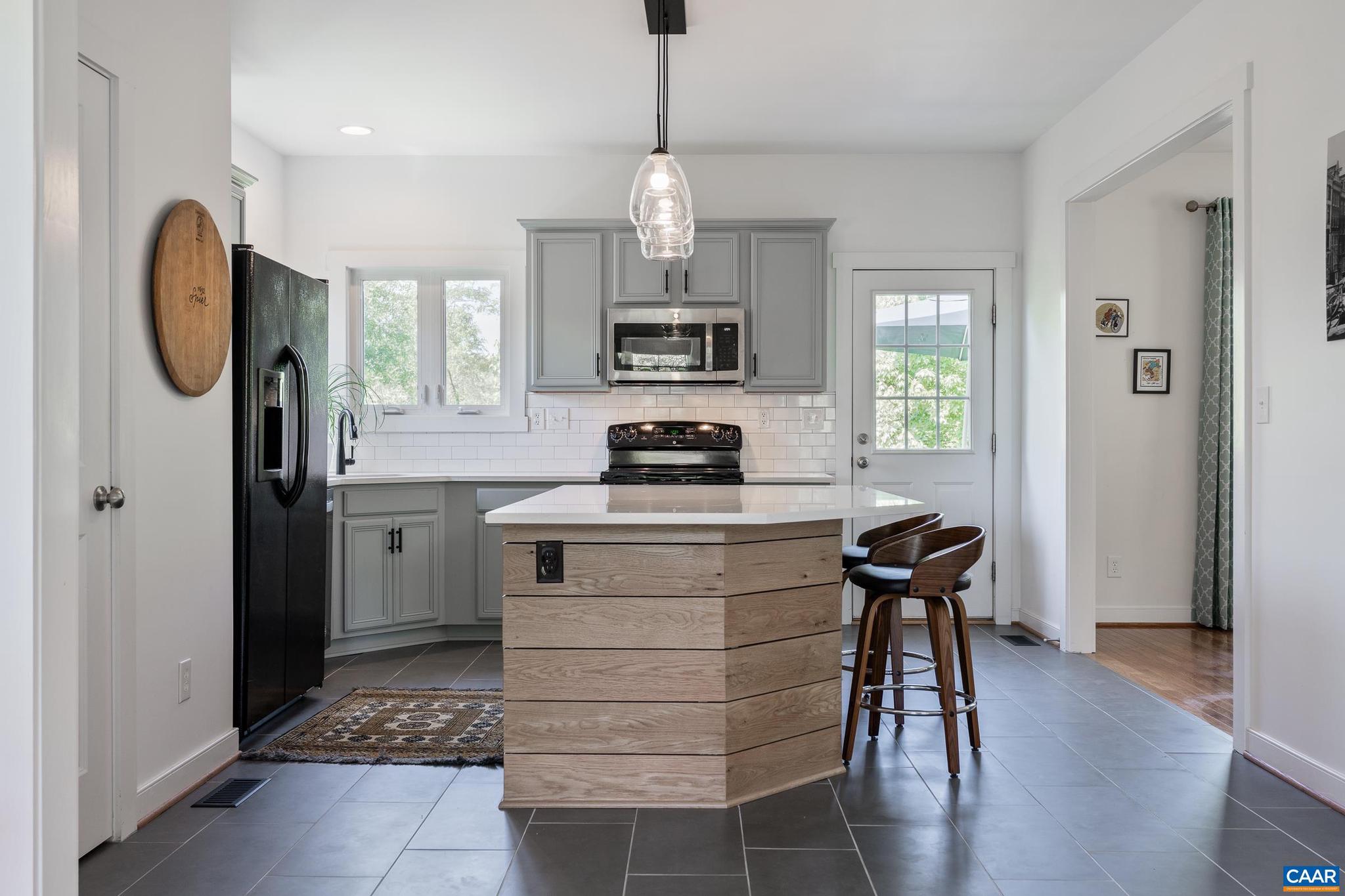 1021 Ridge Street Charlottesville, VA 22902 - Photo 11 of 46