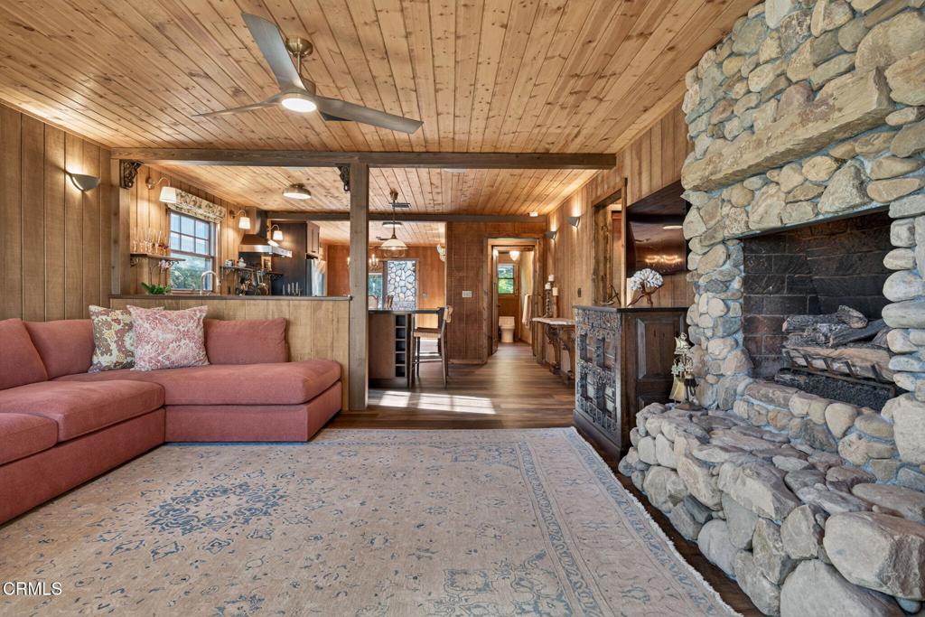 117 Tujunga Avenue Oxnard, CA 93035 - Photo 5 of 55