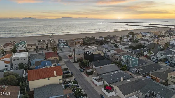 $1,499,000 | 117 Tujunga Avenue, Oxnard, CA 93035