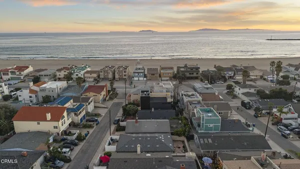 $1,499,000 | 117 Tujunga Avenue, Oxnard, CA 93035