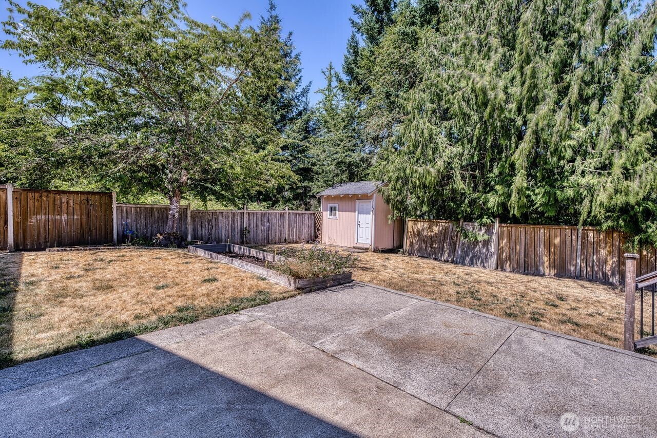 7315 East Collins Road Port Orchard, WA 98366 - Photo 34 of 40 Gallery Image 34