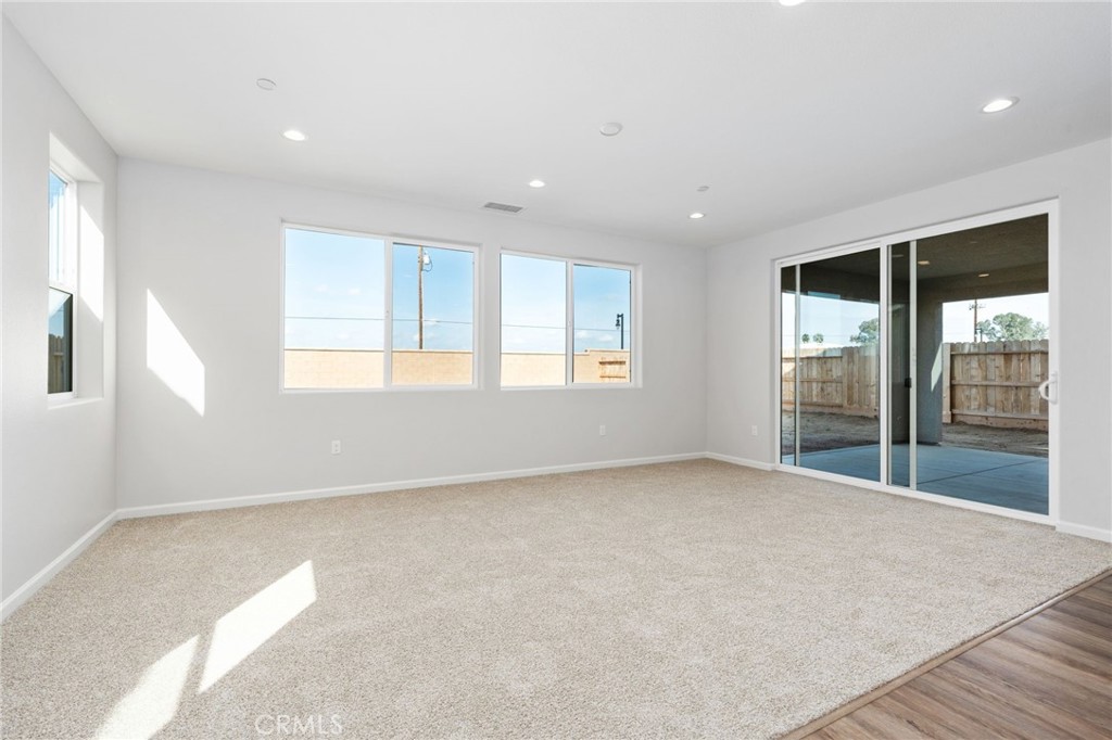 1266 Talus Way South Madera, CA 93636 - Photo 14 of 43 an empty room with windows