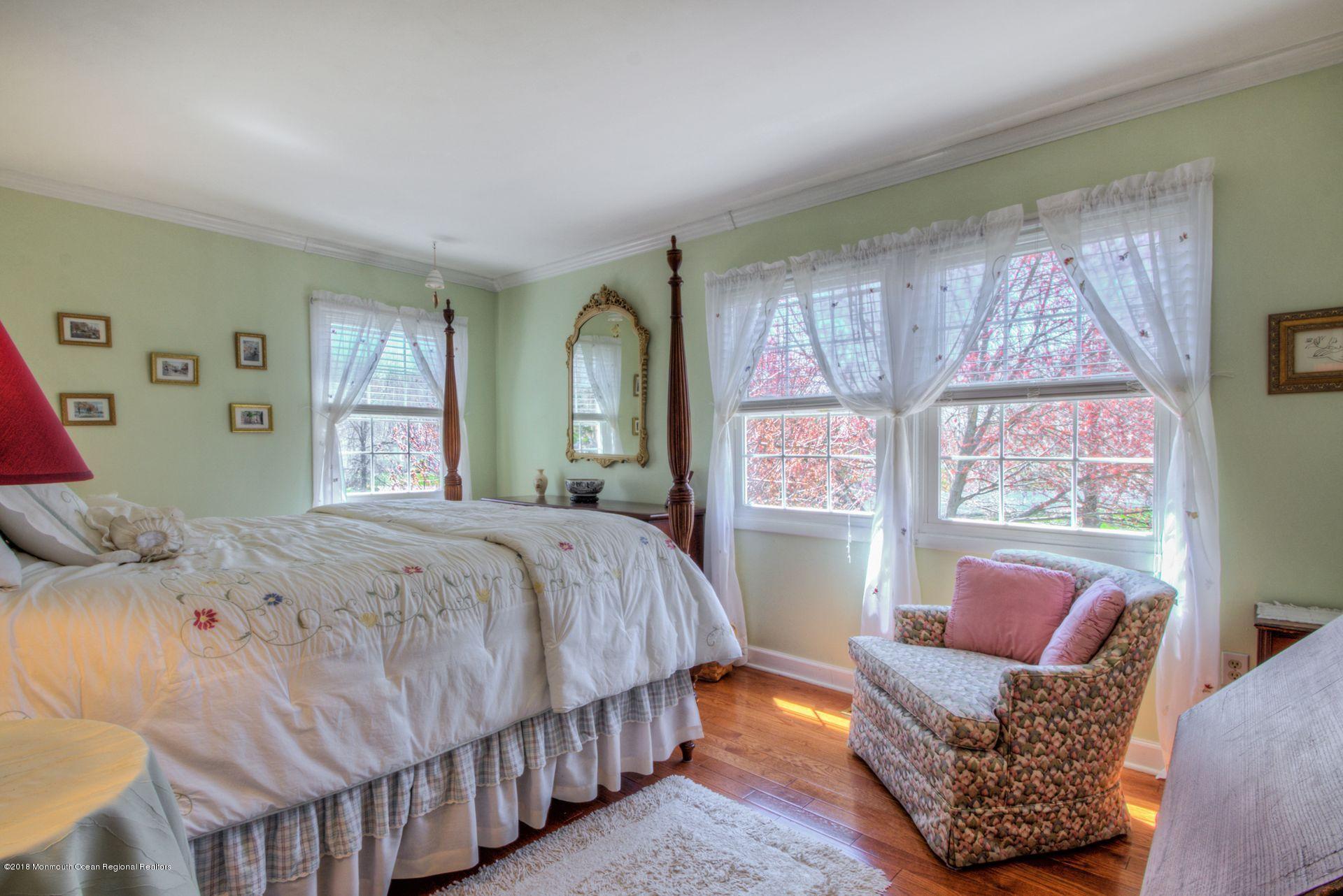 20 Crosswicks Road Freehold, NJ 07728 - Photo 18 of 40 19