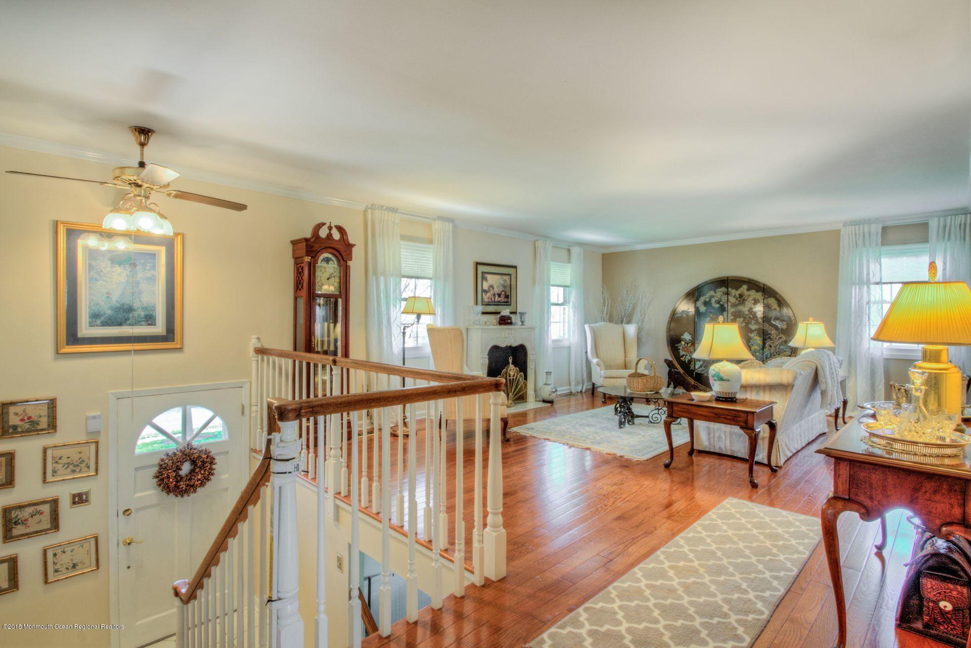 20 Crosswicks Road Freehold, NJ 07728 - Photo 4 of 40 5