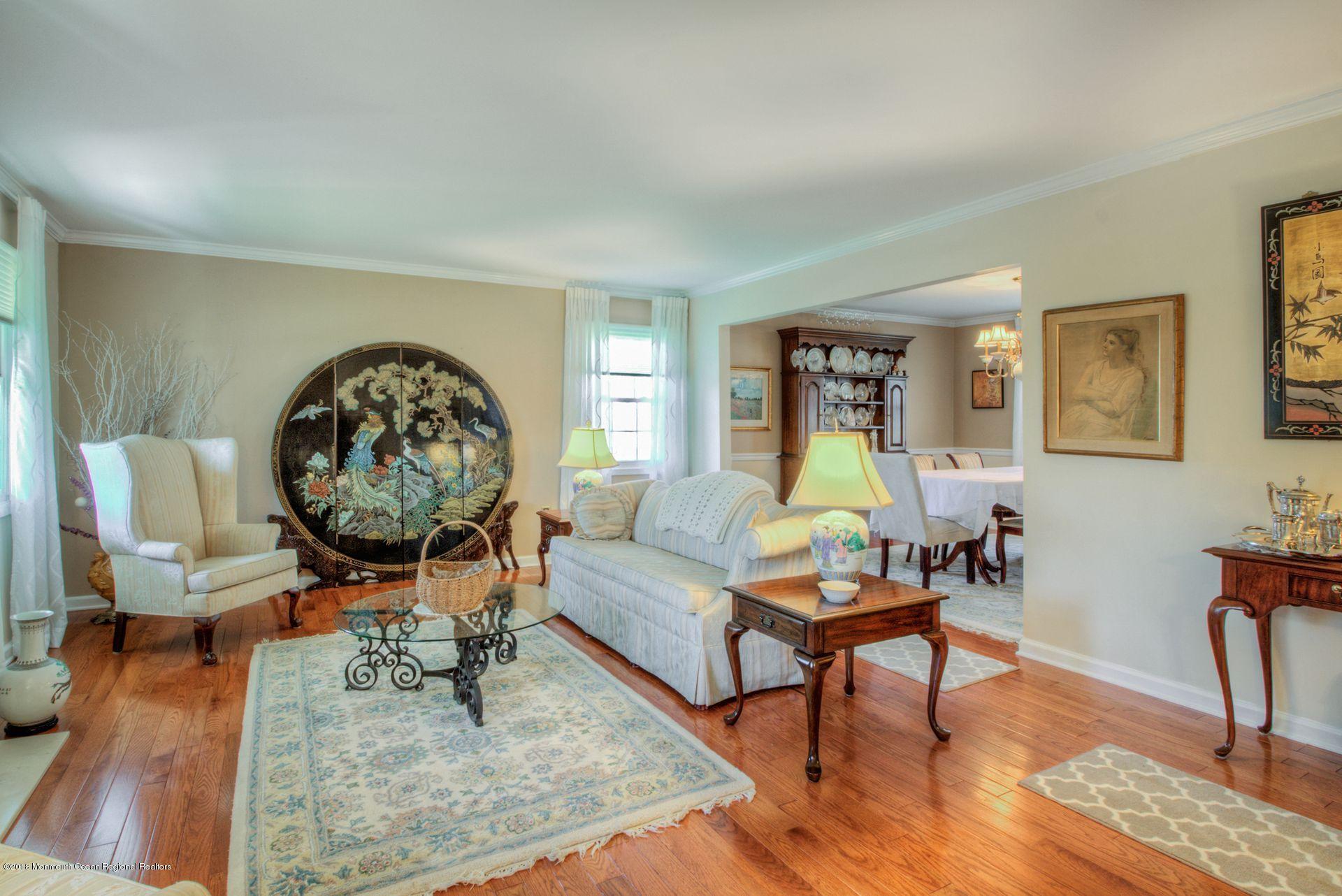 20 Crosswicks Road Freehold, NJ 07728 - Photo 5 of 40 6