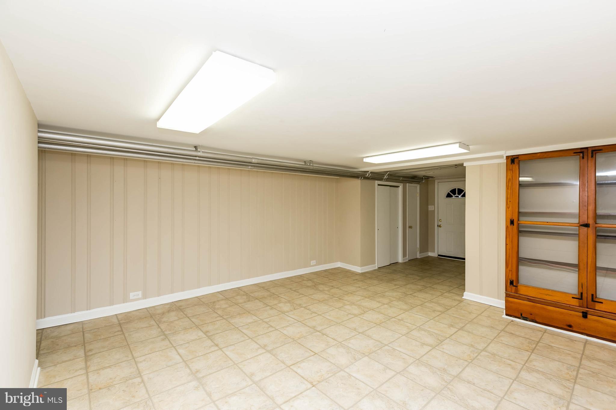 5124 Harford Road Baltimore, MD 21214 - Photo 18 of 26 Basement Unit/Office Large Room