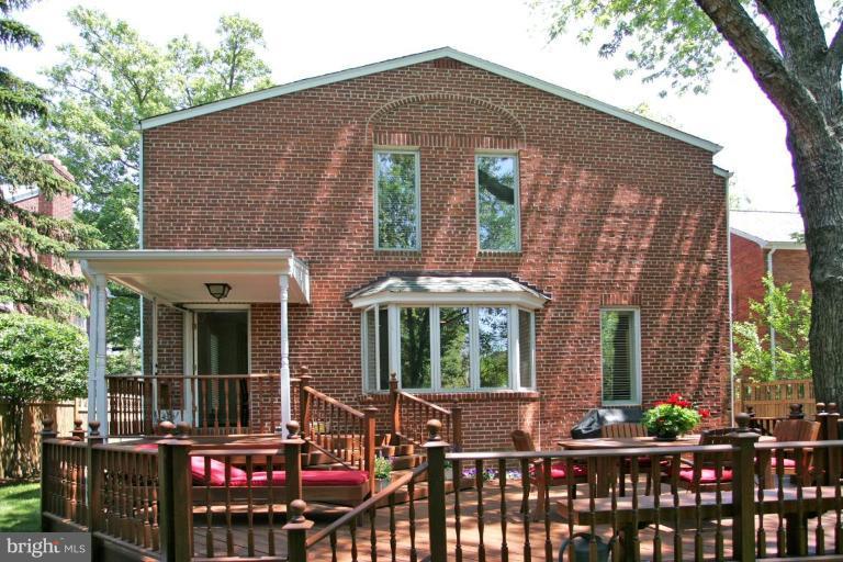 2904 Cameron Mills Road Alexandria, VA 22302 - Photo 12 of 20 Exterior #2