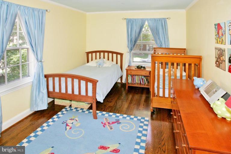 2904 Cameron Mills Road Alexandria, VA 22302 - Photo 19 of 20 Bedroom #2