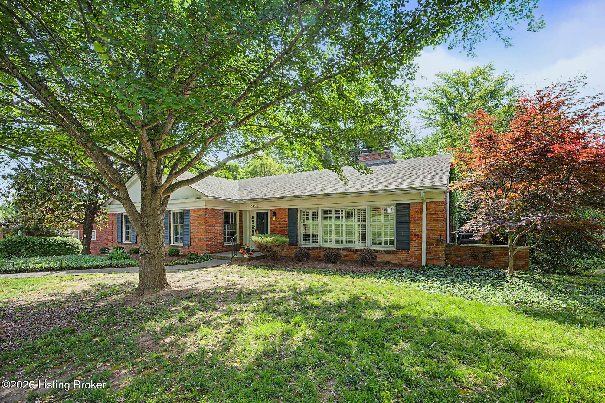 5402 Hempstead Road Louisville, KY 40207 - Photo 2 of 50 A 1960 brick ranch in the Robinswood section of Indian Hills