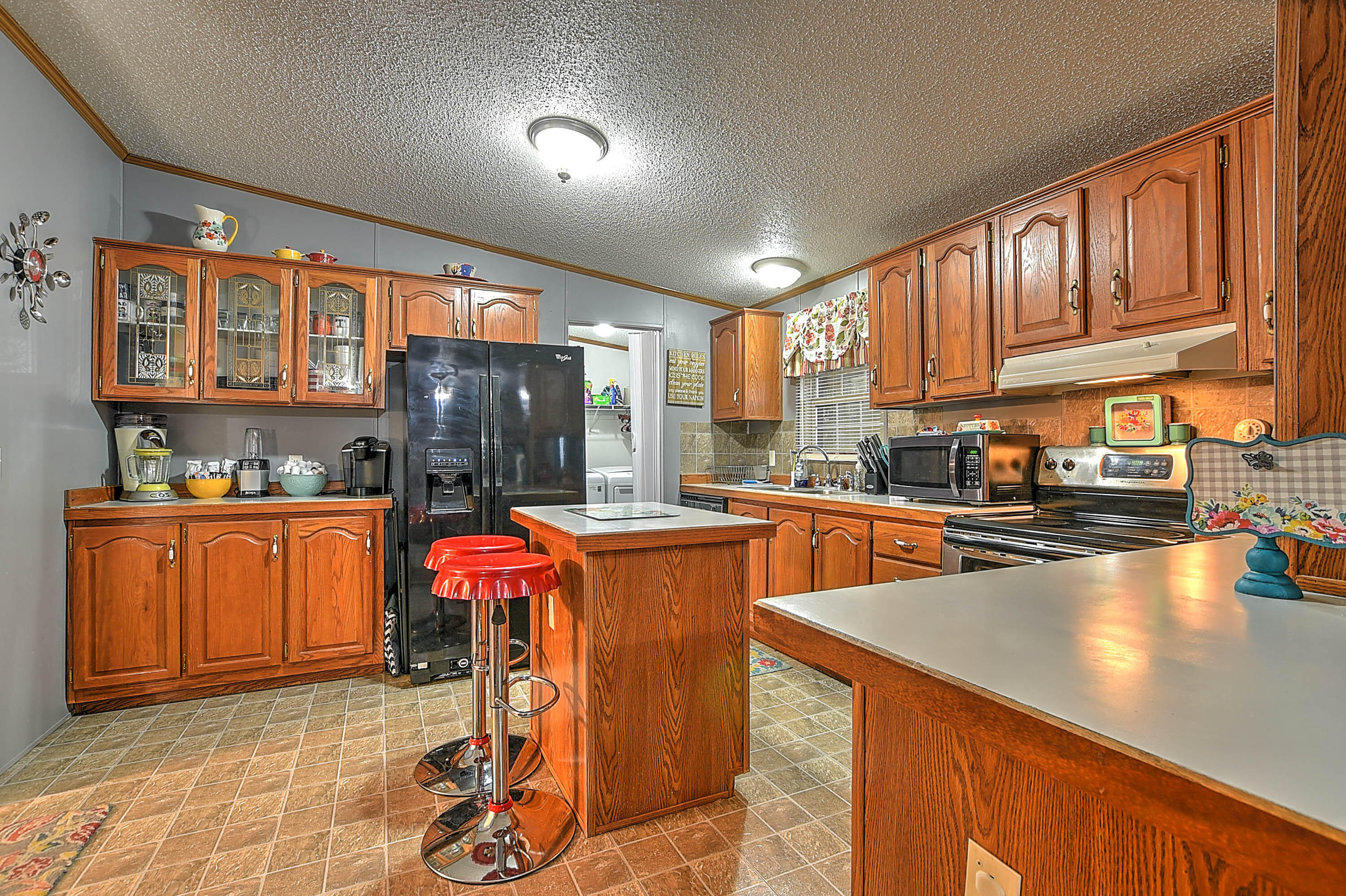 144 Earl Mc Kinney Road Elizabethton, TN 37643 - Photo 13 of 29 Earl McKinney-21