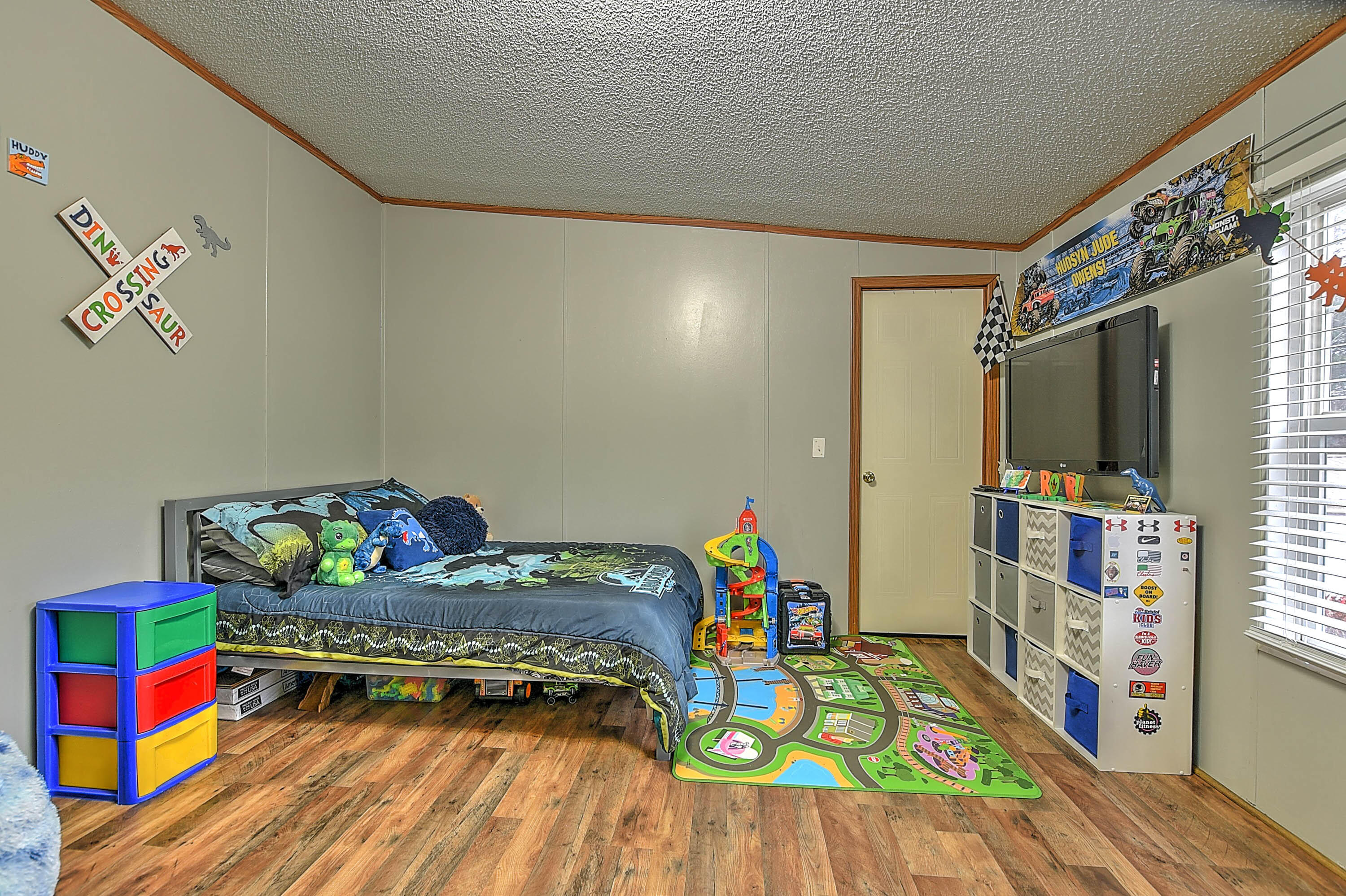 144 Earl Mc Kinney Road Elizabethton, TN 37643 - Photo 17 of 29 Earl McKinney-7