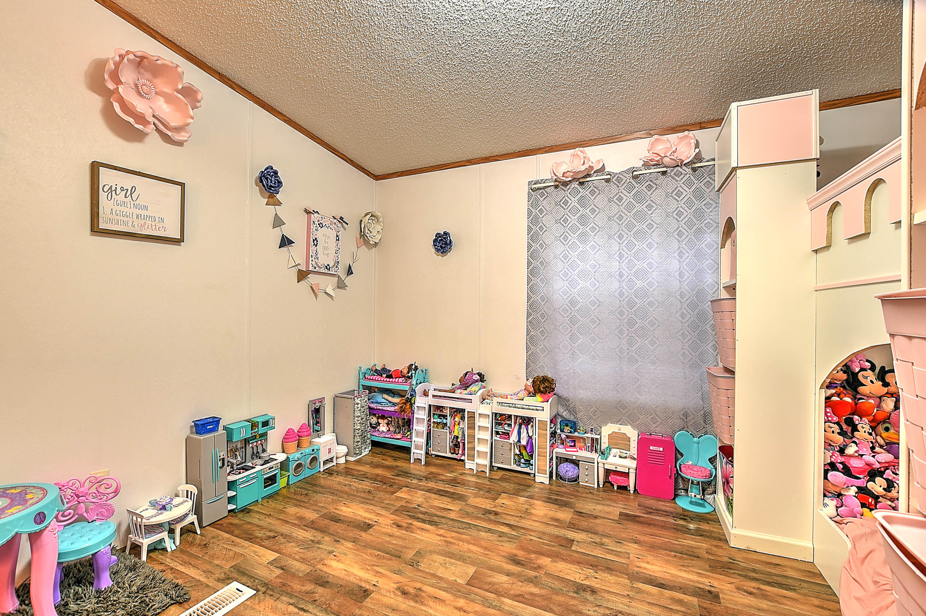 144 Earl Mc Kinney Road Elizabethton, TN 37643 - Photo 20 of 29 Earl McKinney-11
